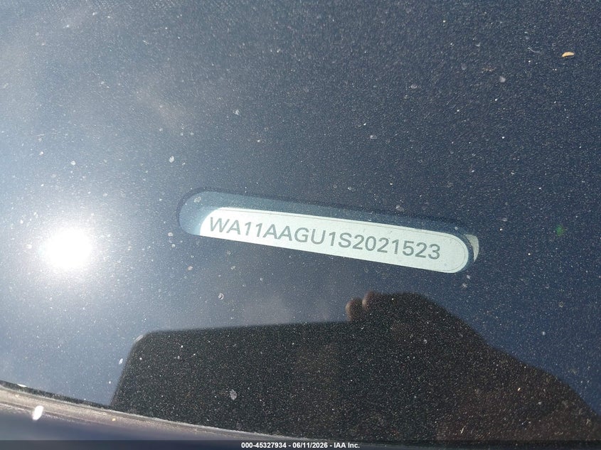 2025 Audi Q5 VIN WA11AAGU1S2021523 IAAI salvage auction — SIDE, Salvage Title, sold $20,000 on 2026-07-15 (photo 9)