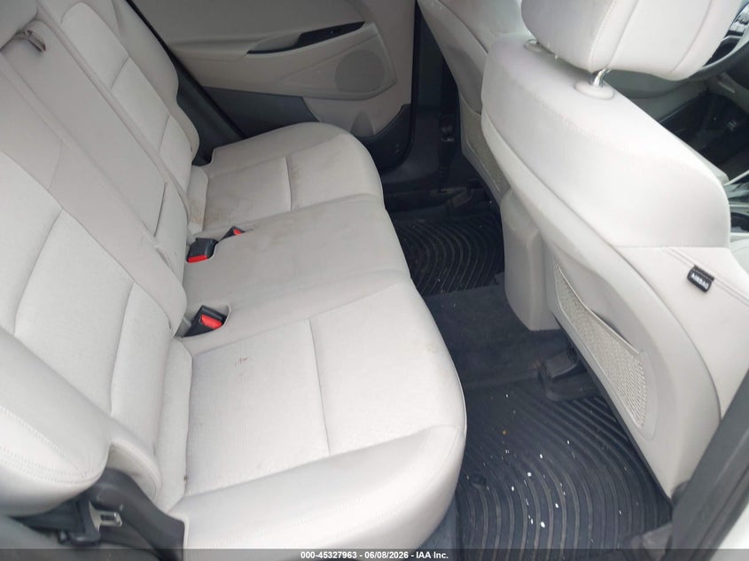 2016 Hyundai Tucson VIN KM8J23A47GU039586 IAAI salvage auction — HAIL, Salvage Title, sold $1,925 on 2026-07-22 (photo 8)
