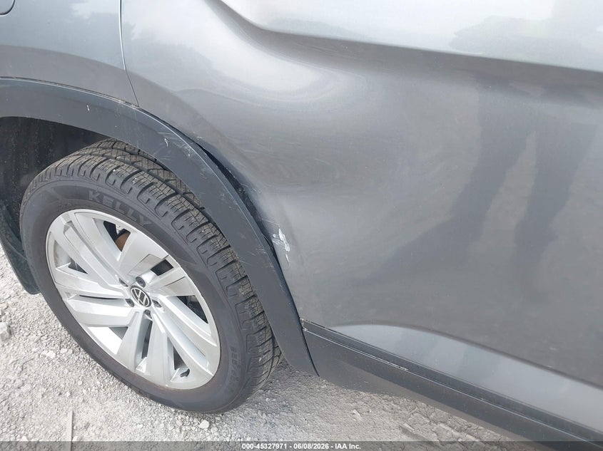 2022 Volkswagen Atlas cross sport VIN 1V2KE2CA1NC212100 IAAI salvage auction — RIGHT SIDE, Salvage Title, sold $8,900 on 2026-07-15 (photo 6)