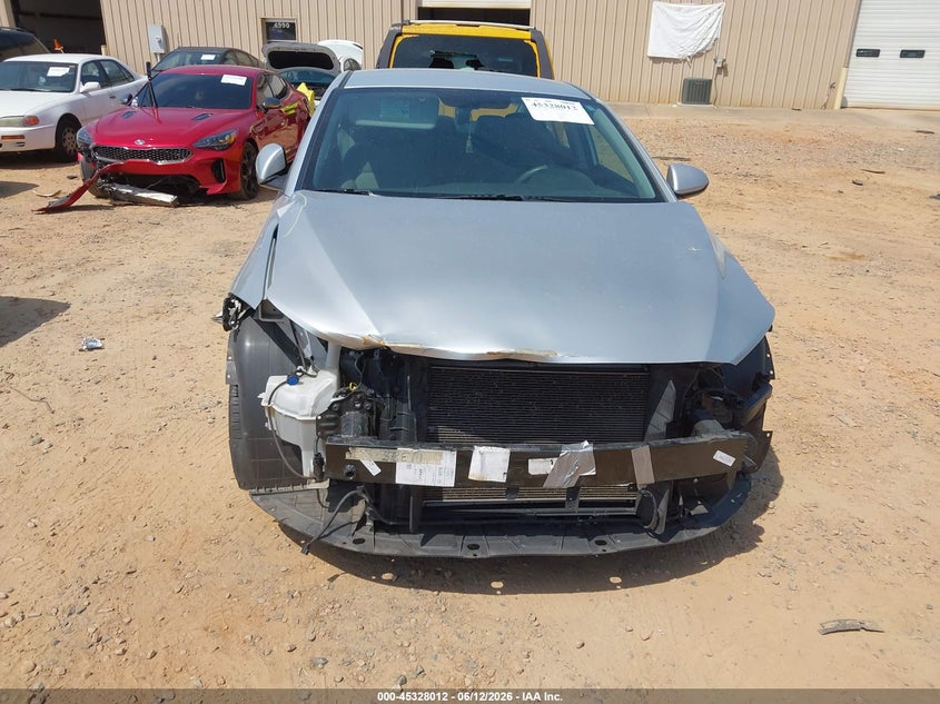 2017 Hyundai Elantra VIN KMHD84LF9HU386659 IAAI salvage auction — FRONT END, Salvage Title, sold $1,400 on 2026-07-27 (photo 6)