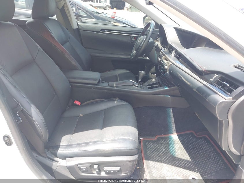 2015 Lexus ES VIN JTHBK1GG7F2174770 IAAI salvage auction — REAR END, Original (Texas), sold $4,750 on 2026-07-21 (photo 5)