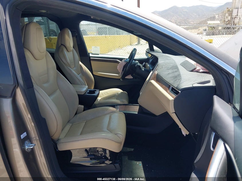 2016 Tesla Model x VIN 5YJXCBE29GF006712 IAAI salvage auction — FRONT END, Salvage Title, sold $4,450 on 2026-07-15 (photo 5)