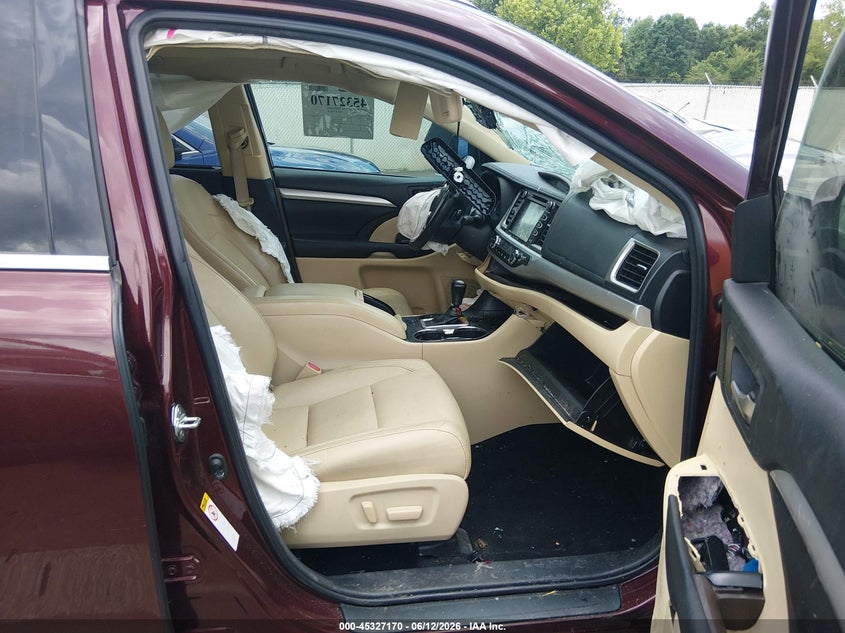 2018 Toyota Highlander VIN 5TDKZRFH0JS263040 IAAI salvage auction — FRONT END, Salvage Title, sold $3,150 on 2026-07-25 (photo 5)