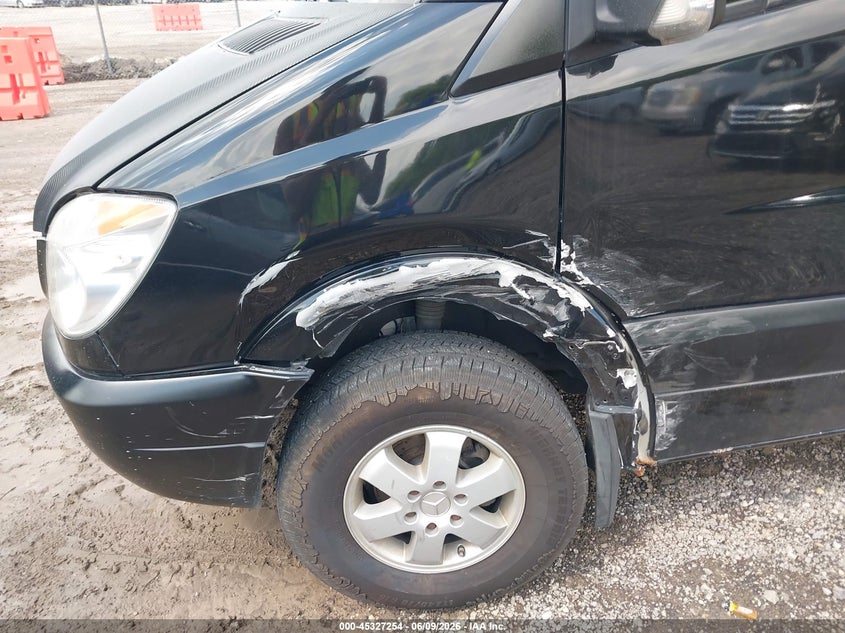2013 Mercedes-benz Sprinter VIN WD3PE7CC6D5751251 IAAI salvage auction — LEFT FRONT, Salvage Title, sold $1,425 on 2026-07-22 (photo 6)