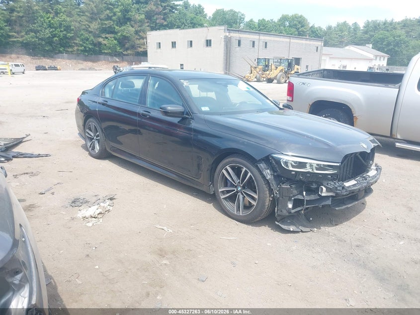2021 BMW 7er VIN WBA7U2C06MCF11971 IAAI salvage auction — LEFT FRONT, Salvage (Massachusetts), sold $16,600 on 2026-08-07 (photo 1)