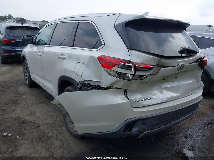 2017 Toyota Highlander VIN 5TDKZRFH0HS513192 IAAI salvage auction — REAR END, Salvage Title, sold $8,500 on 2026-07-09 (photo 3)