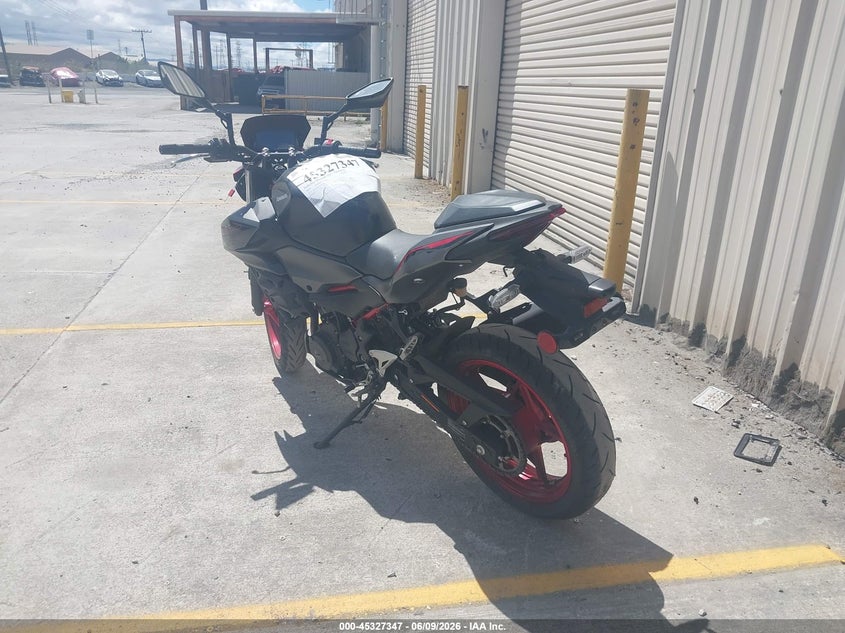 2024 Kawasaki Er VIN ML5ERGF16RDA11169 IAAI salvage auction — SIDE, Salvage Title, sold $1,150 on 2026-07-28 (photo 3)