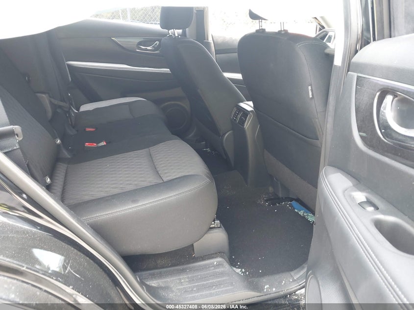 2018 Nissan Rogue VIN KNMAT2MT0JP562789 IAAI salvage auction — ROLLOVER, Salvage Title, sold $975 on 2026-07-24 (photo 8)