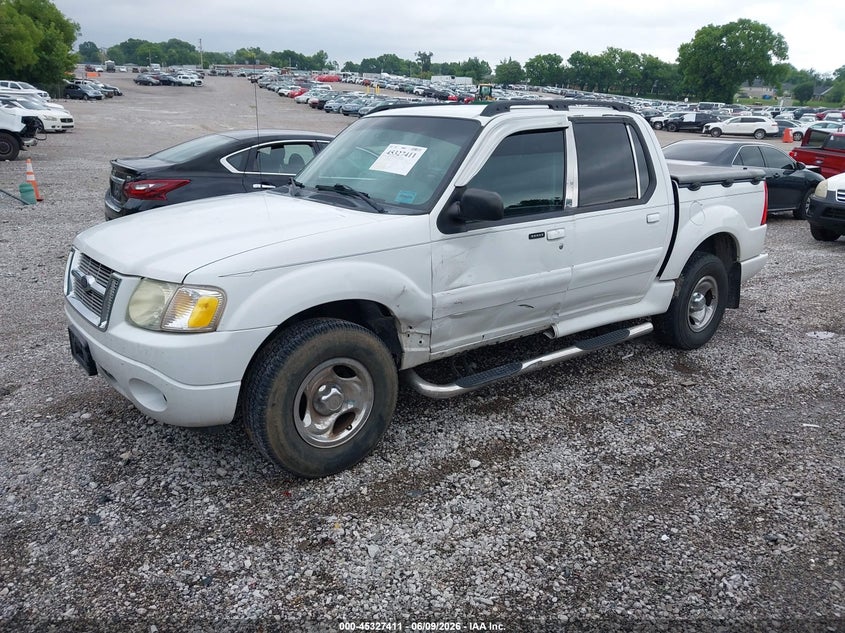 2004 Ford Explorer sport trac VIN 1FMZU67K24UA96620 IAAI salvage auction — LEFT SIDE, Salvage (Kentucky), sold $600 on 2026-07-08 (photo 2)