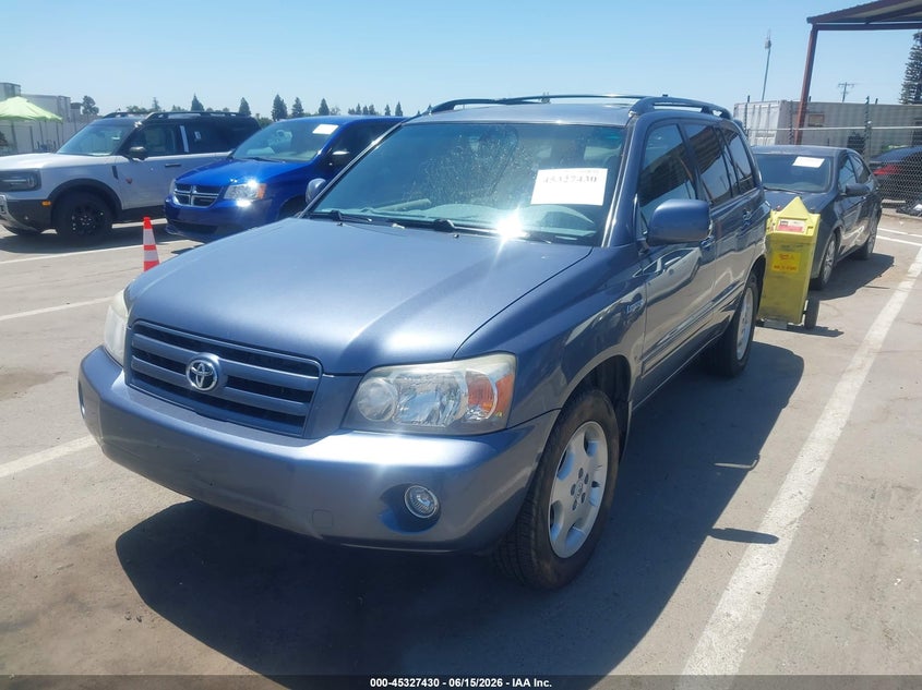 2004 Toyota Highlander VIN JTEDP21A440015750 IAAI salvage auction — NORMAL WEAR, Clear - Dealer Only (California), sold $2,650 on 2026-07-28 (photo 2)