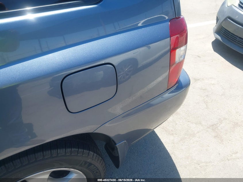2004 Toyota Highlander VIN JTEDP21A440015750 IAAI salvage auction — NORMAL WEAR, Clear - Dealer Only (California), sold $2,650 on 2026-07-28 (photo 6)