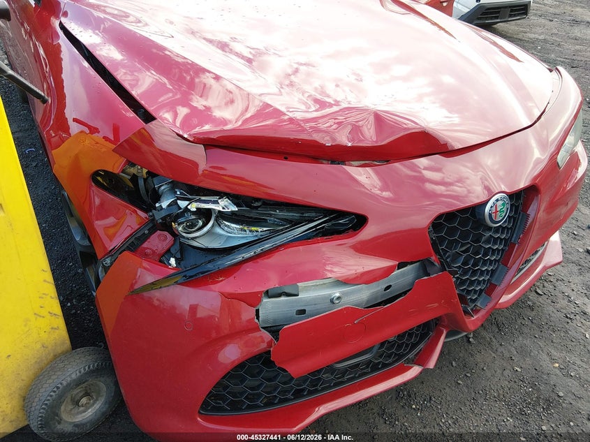 2020 Alfa romeo Giulia VIN ZARFANBN0L7625271 IAAI salvage auction — RIGHT FRONT, Salvage (Pennsylvania), sold $2,325 on 2026-07-21 (photo 6)
