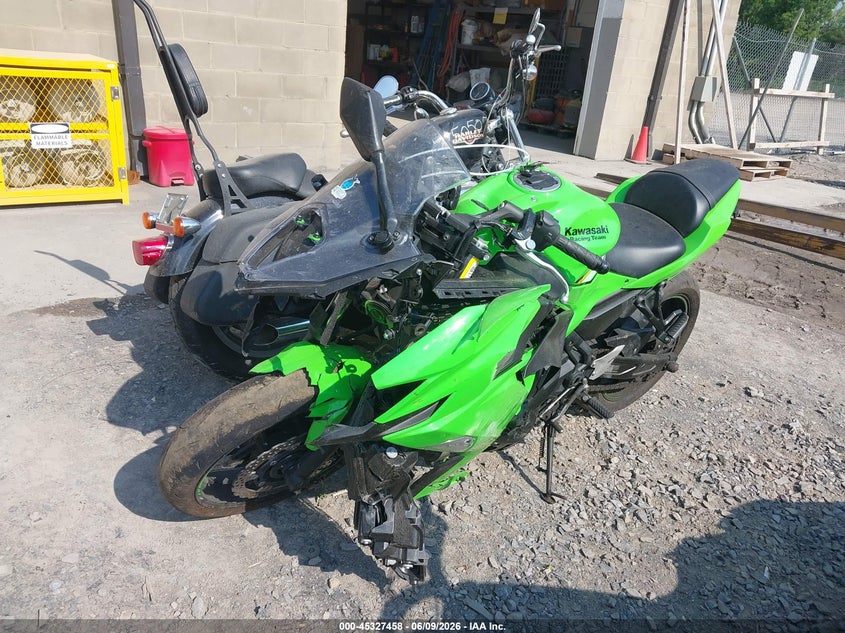 2025 Kawasaki Ninja VIN ML5EXEP11SDAD8502 IAAI salvage auction — FRONT END, Salvage Title, sold $1,050 on 2026-07-29 (photo 2)