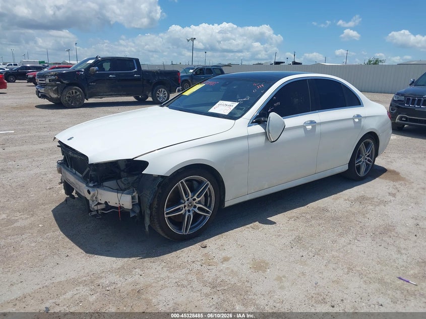 2018 Mercedes-benz E-klasse VIN WDDZF4KB4JA358022 IAAI salvage auction — FRONT & REAR, Original (Texas), sold $4,600 on 2026-07-22 (photo 2)