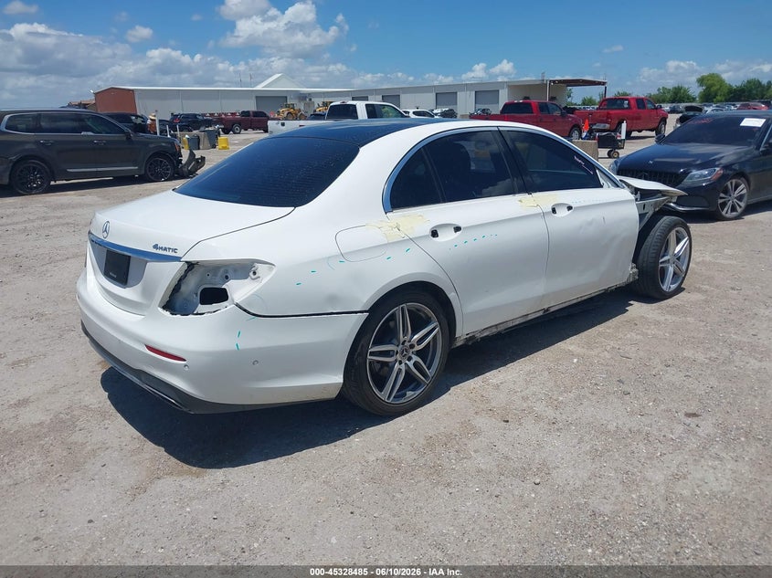 2018 Mercedes-benz E-klasse VIN WDDZF4KB4JA358022 IAAI salvage auction — FRONT & REAR, Original (Texas), sold $4,600 on 2026-07-22 (photo 4)