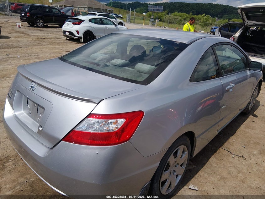 2008 Honda Civic VIN 2HGFG12698H566955 IAAI salvage auction — LEFT SIDE, Salvage (Idaho), sold $1,000 on 2026-07-25 (photo 4)