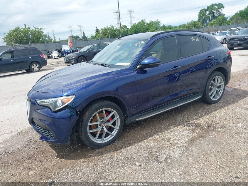 2018 Alfa romeo Stelvio VIN ZASFAKNN3J7C00135 IAAI salvage auction — FRONT END, Salvage (Illinois), sold $4,900 on 2026-07-27 (photo 2)
