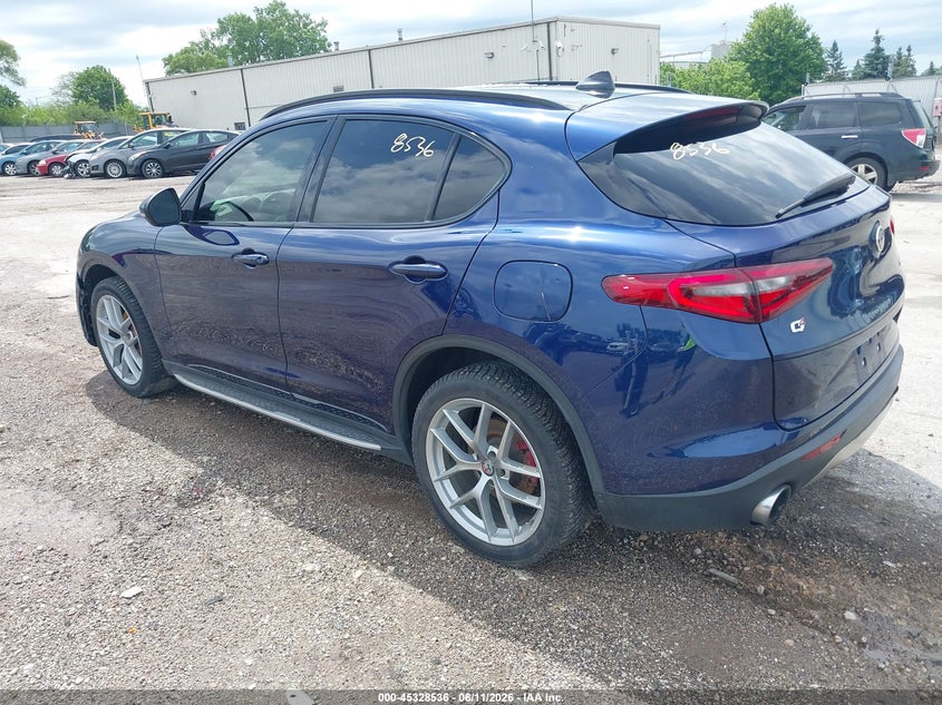 2018 Alfa romeo Stelvio VIN ZASFAKNN3J7C00135 IAAI salvage auction — FRONT END, Salvage (Illinois), sold $4,900 on 2026-07-27 (photo 3)
