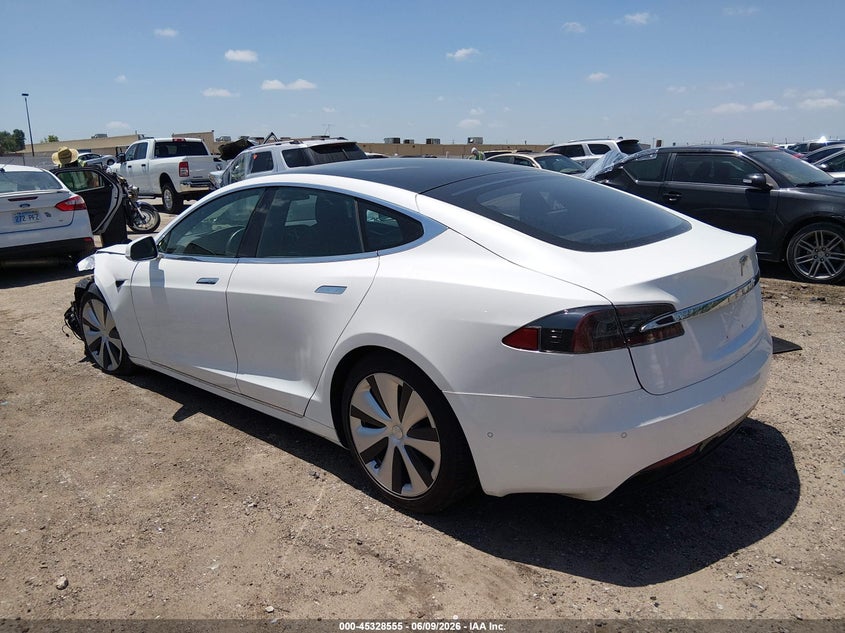 2021 Tesla Model s VIN 5YJSA1E22MF419187 IAAI salvage auction — LEFT FRONT, Salvage Title, sold $9,100 on 2026-07-30 (photo 3)