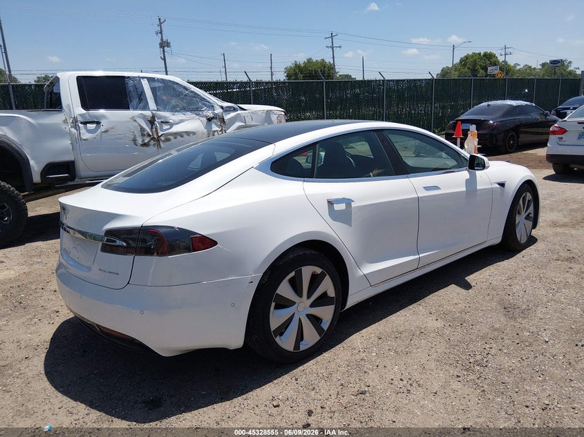 2021 Tesla Model s VIN 5YJSA1E22MF419187 IAAI salvage auction — LEFT FRONT, Salvage Title, sold $9,100 on 2026-07-30 (photo 4)