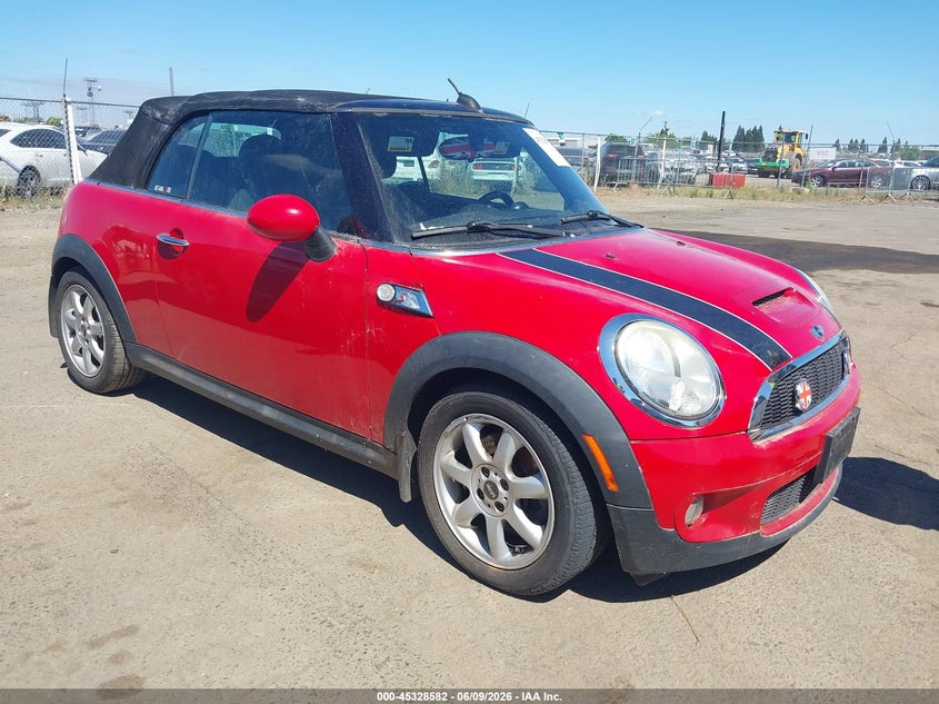 2010 Mini Cooper VIN WMWMS3C56ATZ85485 IAAI salvage auction — NORMAL WEAR, Clear - Dealer Only (California), sold $325 on 2026-07-15 (photo 1)