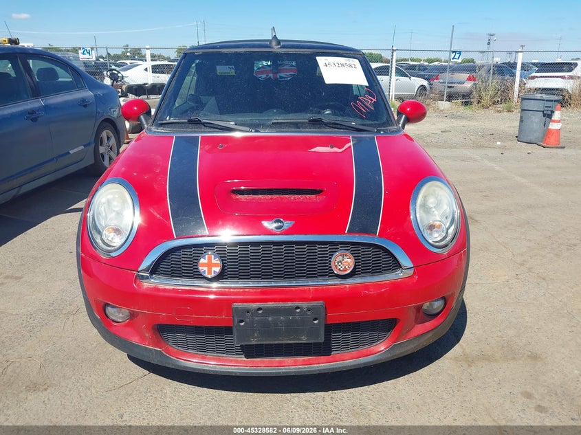 2010 Mini Cooper VIN WMWMS3C56ATZ85485 IAAI salvage auction — NORMAL WEAR, Clear - Dealer Only (California), sold $325 on 2026-07-15 (photo 6)