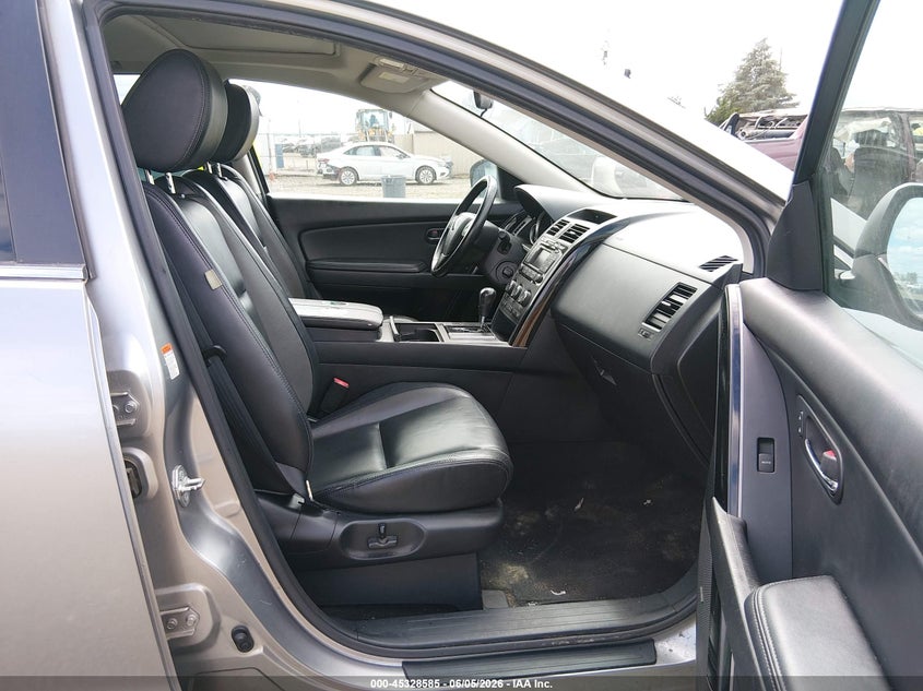 2011 Mazda Cx-9 VIN JM3TB3CV7B0307918 IAAI salvage auction — NORMAL WEAR, Peddle Clear Public-Restricted (Oregon), sold $500 on 2026-07-20 (photo 5)