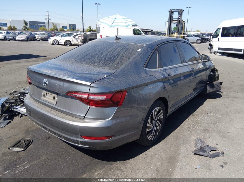 2021 Volkswagen Jetta VIN 3VWE57BU9MM041887 IAAI salvage auction — FRONT END, Salvage Title, sold $1,350 on 2026-08-07 (photo 4)
