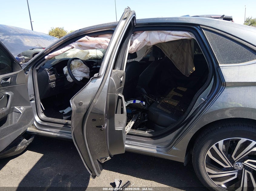 2021 Volkswagen Jetta VIN 3VWE57BU9MM041887 IAAI salvage auction — FRONT END, Salvage Title, sold $1,350 on 2026-08-07 (photo 8)