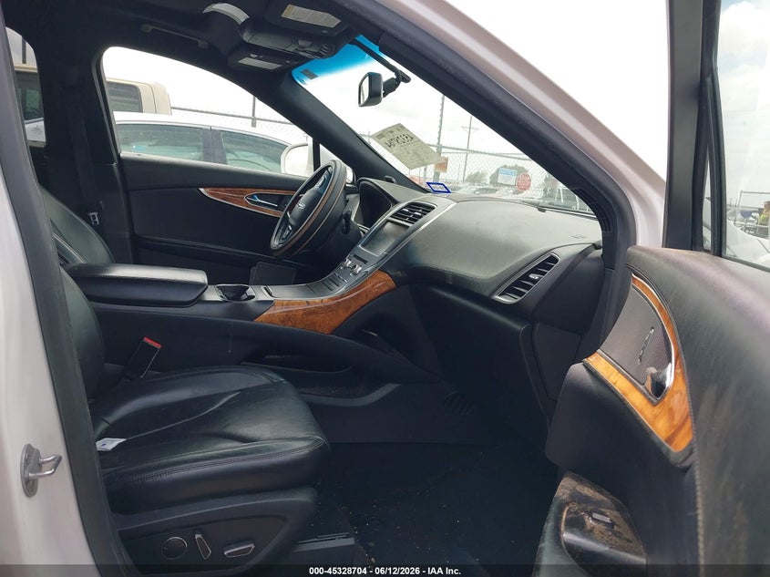 2016 Lincoln Mkx VIN 2LMTJ8LP7GBL45598 IAAI salvage auction — RIGHT FRONT, Salvage Title, sold $1,700 on 2026-07-29 (photo 5)