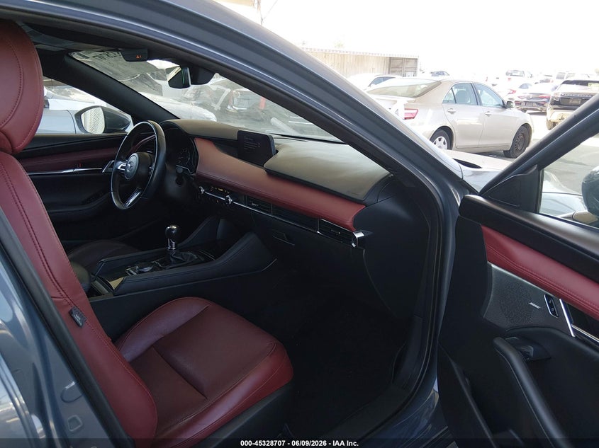 2019 Mazda 3 VIN JM1BPANM7K1133096 IAAI salvage auction — LEFT FRONT, Salvage Title, sold $3,850 on 2026-07-12 (photo 5)