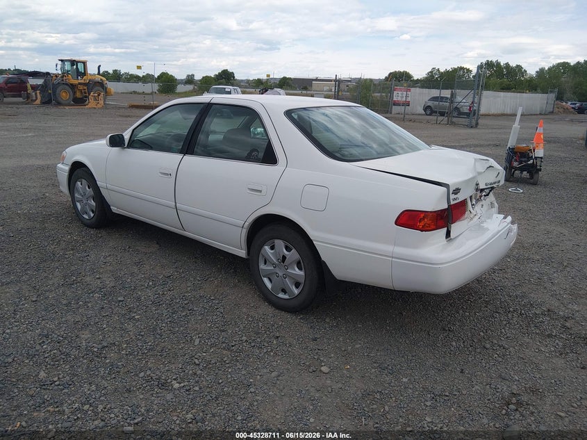 2000 Toyota Camry VIN JT2BG22K7Y0452241 IAAI salvage auction — REAR END, Clear (Montana), sold $250 on 2026-07-29 (photo 3)