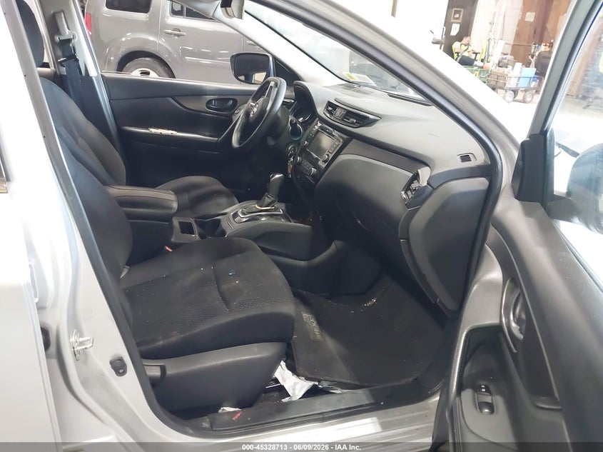 2020 Nissan Rogue VIN JN1BJ1CWXLW648560 IAAI salvage auction — LEFT SIDE, Salvage Title, sold $1,100 on 2026-07-15 (photo 5)
