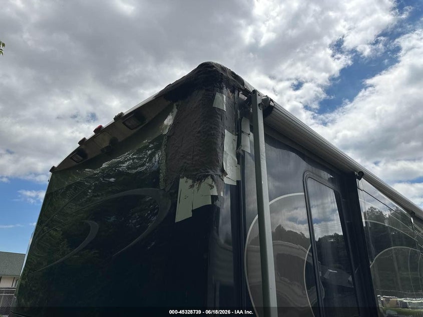 2005 Freightliner Chassis VIN 4UZAAHCY55CU38841 IAAI salvage auction — NORMAL WEAR, Salvage (Iowa), sold $25 on 2026-07-27 (photo 6)