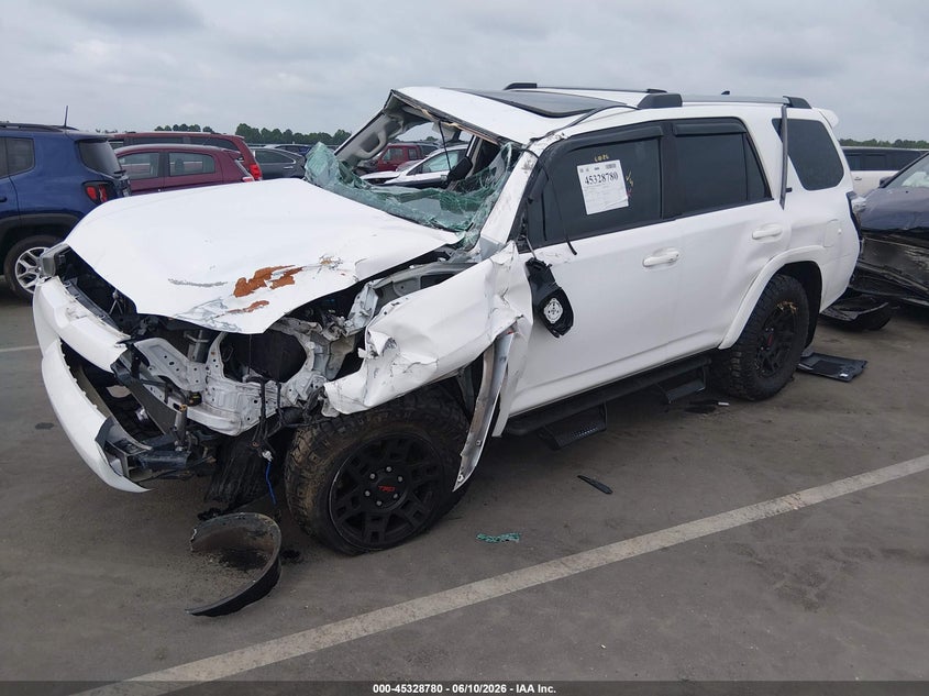 2019 Toyota 4runner VIN JTEBU5JR2K5731814 IAAI salvage auction — ROLLOVER, Salvage (North Carolina), sold $5,000 on 2026-07-15 (photo 2)