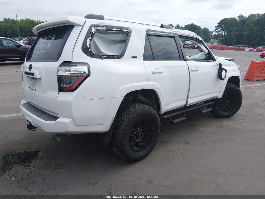 2019 Toyota 4runner VIN JTEBU5JR2K5731814 IAAI salvage auction — ROLLOVER, Salvage (North Carolina), sold $5,000 on 2026-07-15 (photo 4)