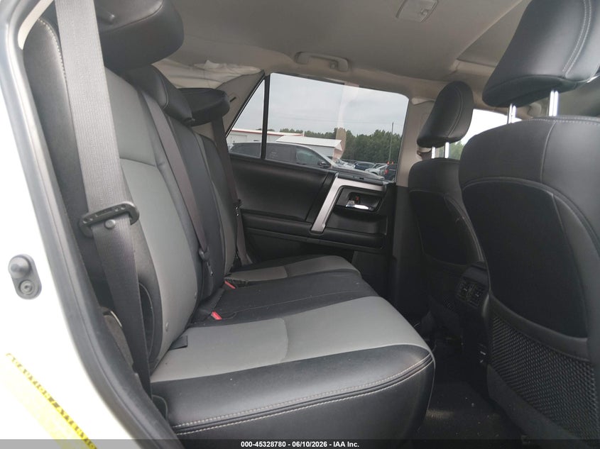 2019 Toyota 4runner VIN JTEBU5JR2K5731814 IAAI salvage auction — ROLLOVER, Salvage (North Carolina), sold $5,000 on 2026-07-15 (photo 8)