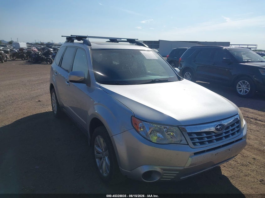 2011 Subaru Forester VIN JF2SHBDC6BH760733 IAAI salvage auction — NORMAL WEAR, Clear-Dealer Only (Minnesota), sold $650 on 2026-07-21 (photo 1)