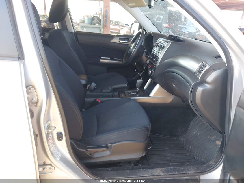 2011 Subaru Forester VIN JF2SHBDC6BH760733 IAAI salvage auction — NORMAL WEAR, Clear-Dealer Only (Minnesota), sold $650 on 2026-07-21 (photo 5)