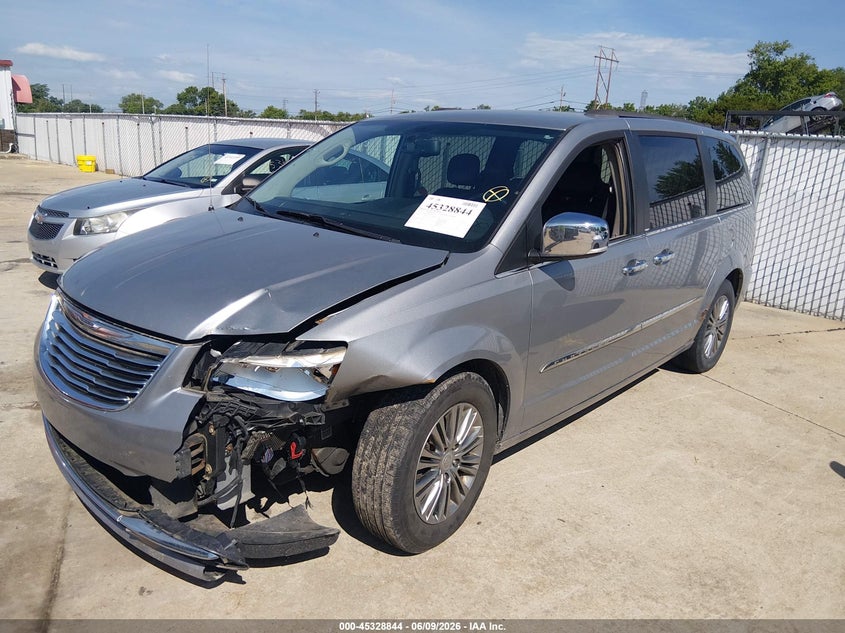 2014 Chrysler Town & country VIN 2C4RC1CG3ER234353 IAAI salvage auction — LEFT FRONT, Salvage Title, sold $350 on 2026-07-18 (photo 2)
