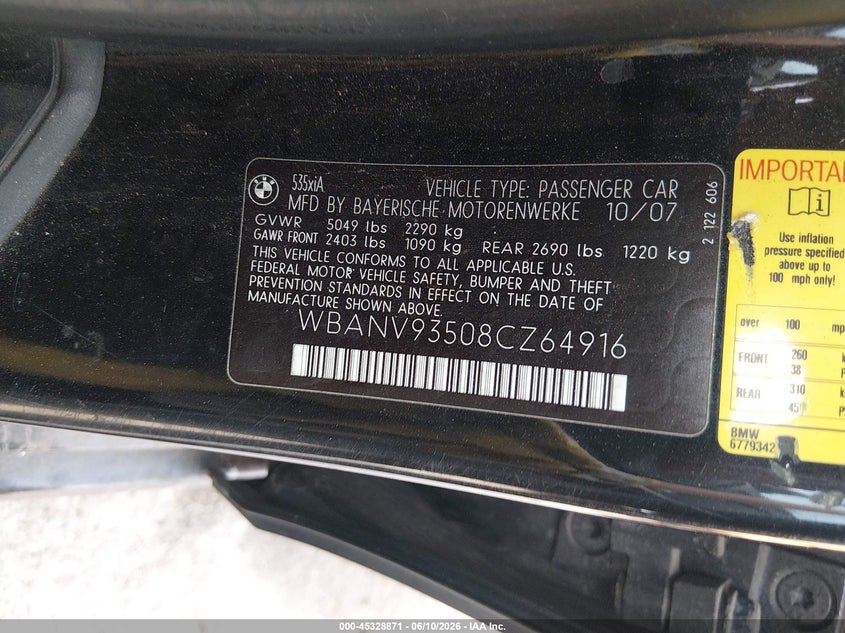 2008 BMW 5er VIN WBANV93508CZ64916 IAAI salvage auction — NORMAL WEAR, Clear (Massachusetts), sold $600 on 2026-07-08 (photo 9)