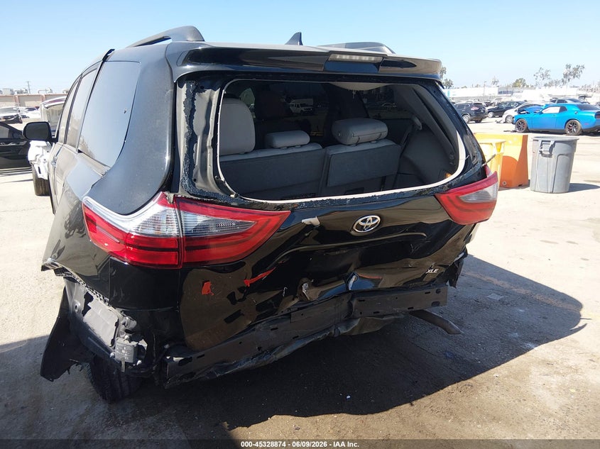 2020 Toyota Sienna VIN 5TDYZ3DC3LS039245 IAAI salvage auction — REAR END, Salvage Title, sold $4,150 on 2026-07-29 (photo 6)