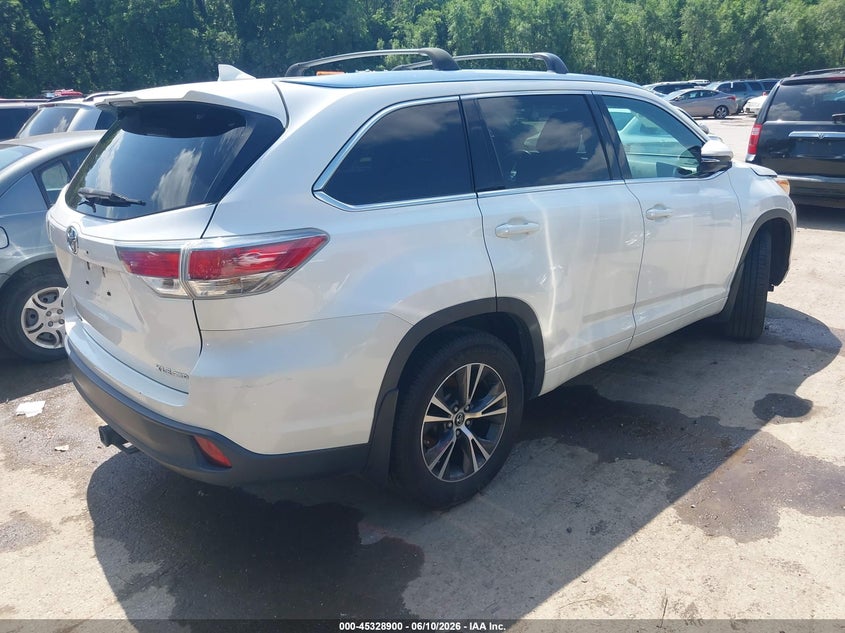 2016 Toyota Highlander VIN 5TDJKRFHXGS344183 IAAI salvage auction — LEFT FRONT, Salvage (Kansas), sold $7,225 on 2026-07-15 (photo 4)
