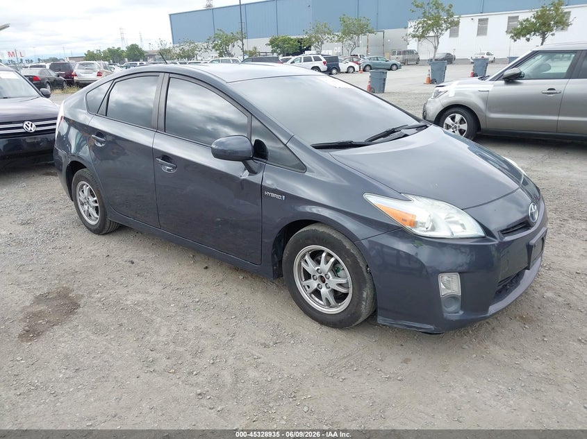 2011 Toyota Prius VIN JTDKN3DUXB0294891 IAAI salvage auction — RIGHT FRONT, Salvage (California), sold $925 on 2026-07-29 (photo 1)