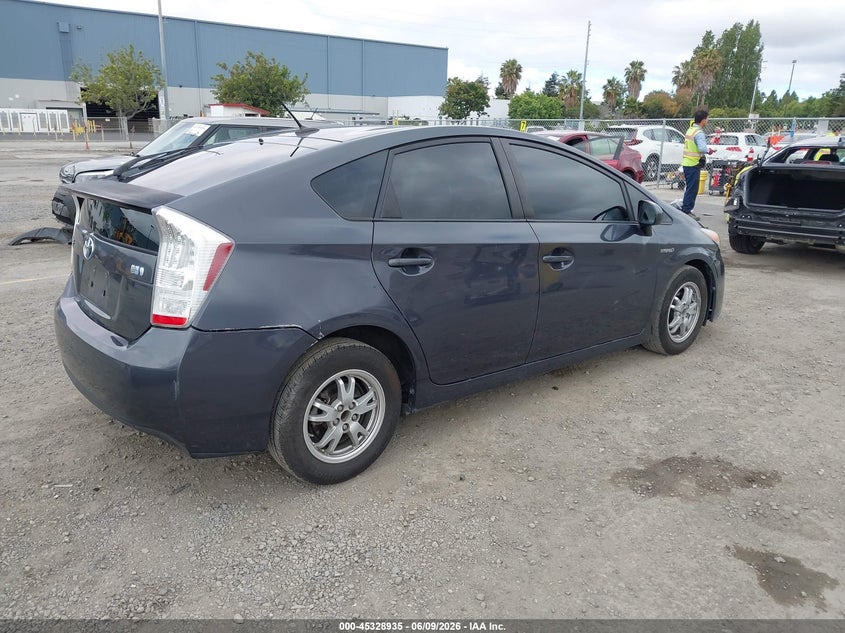 2011 Toyota Prius VIN JTDKN3DUXB0294891 IAAI salvage auction — RIGHT FRONT, Salvage (California), sold $925 on 2026-07-29 (photo 4)