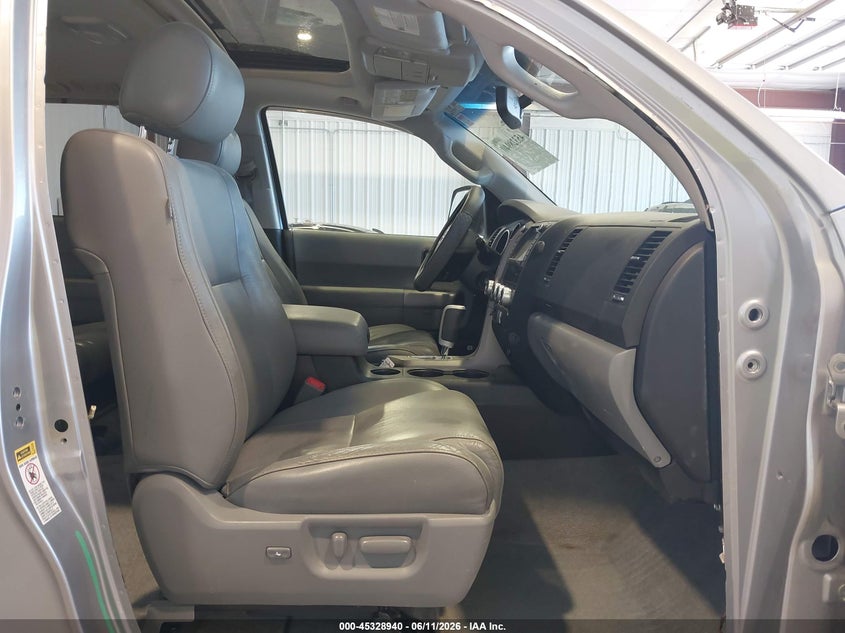 2010 Toyota Sequoia VIN 5TDJY5G15AS034801 IAAI salvage auction — SIDE, Salvage (Utah), sold $4,750 on 2026-07-10 (photo 5)