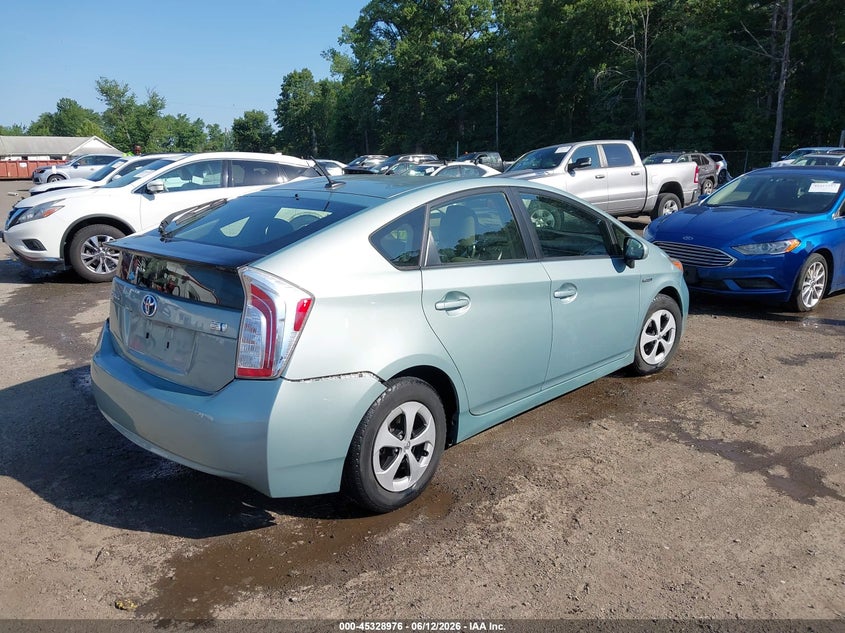 2012 Toyota Prius VIN JTDKN3DU9C1491322 IAAI salvage auction — SIDE, Salvage - 75% Or Less (Maryland), sold $2,500 on 2026-07-15 (photo 4)