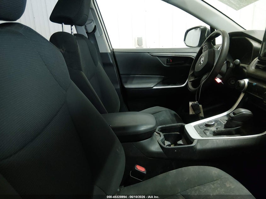 2019 Toyota Rav 4 VIN JTMLWRFV1KD013998 IAAI salvage auction — FRONT END, Original (Alaska), sold $4,100 on 2026-08-02 (photo 5)