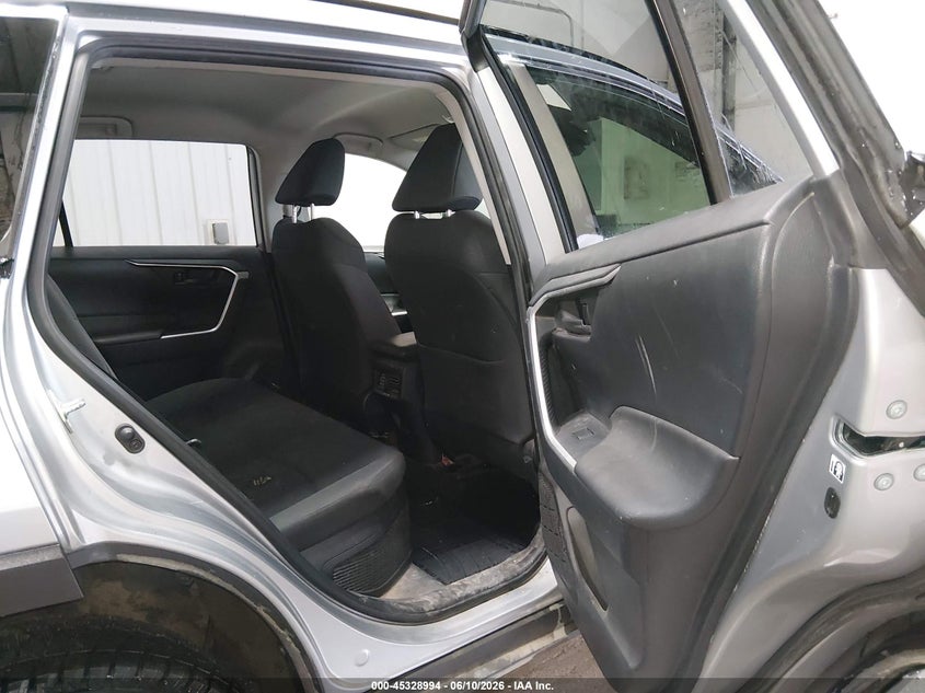 2019 Toyota Rav 4 VIN JTMLWRFV1KD013998 IAAI salvage auction — FRONT END, Original (Alaska), sold $4,100 on 2026-08-02 (photo 8)