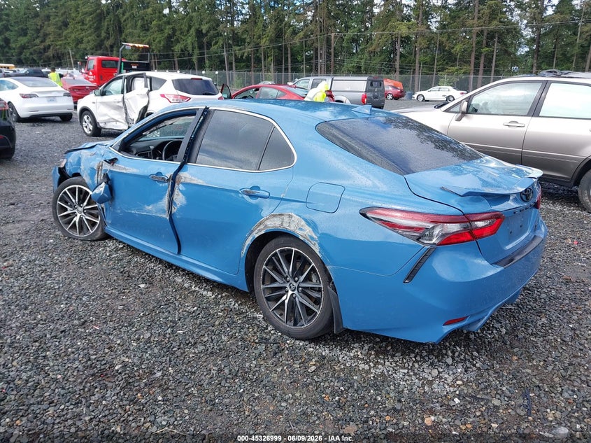 2024 Toyota Camry VIN 4T1G11BK0RU120124 IAAI salvage auction — ROLLOVER, Salvage Title, sold $5,600 on 2026-07-29 (photo 3)